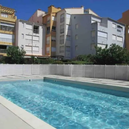 - Avec Piscine דירה אגדה